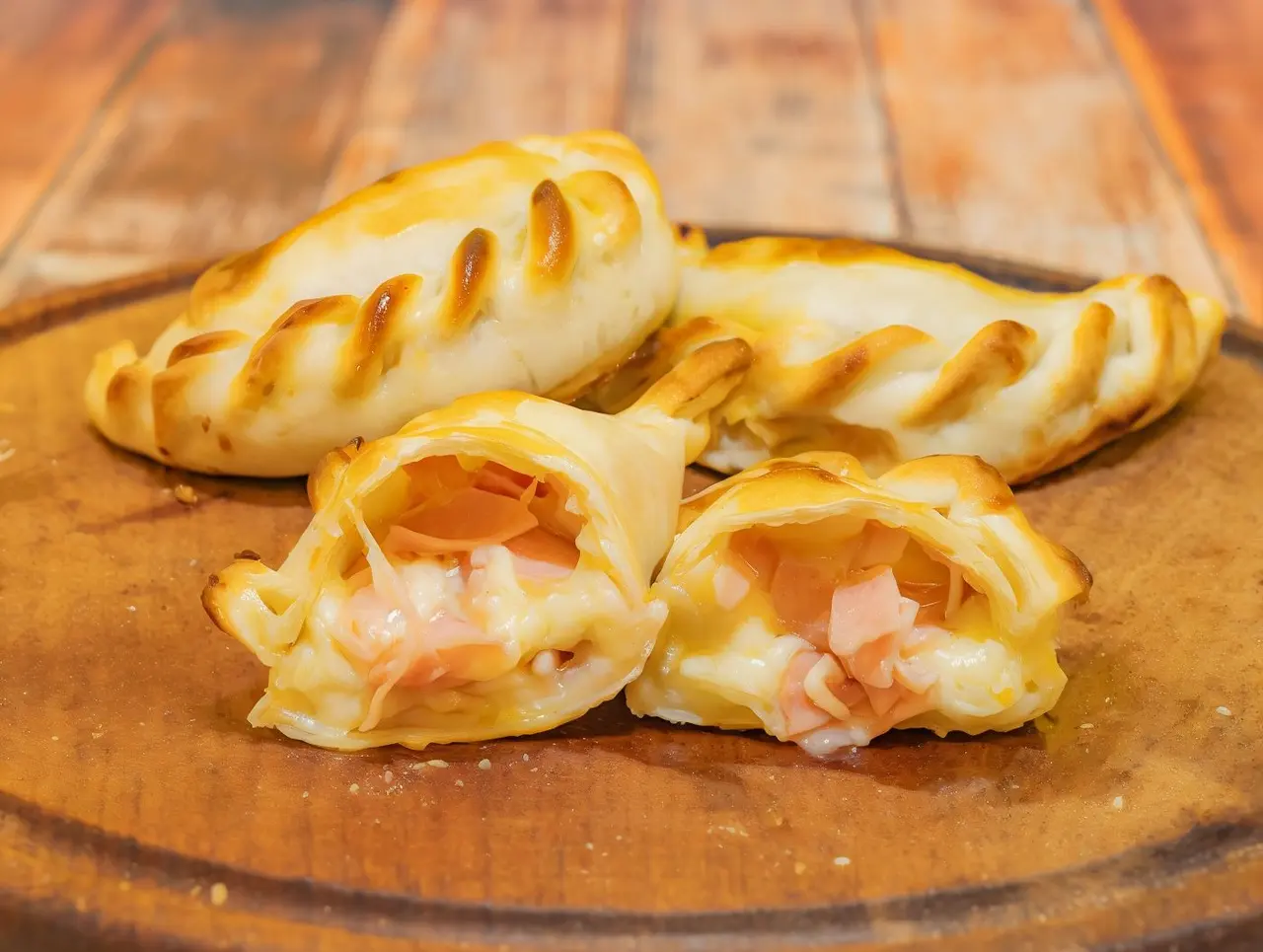 Catering de pizzas y empanadas El Conde en un evento 2